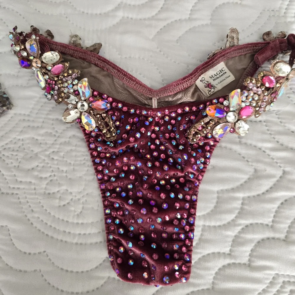 Glamorous Burgundy Embellished Bikini Set - Picture 4 of 7